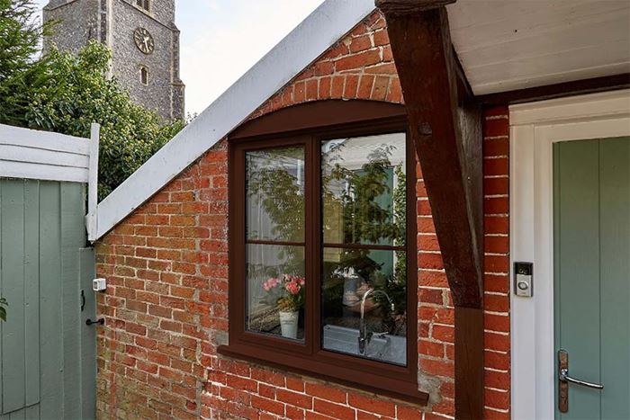 Chocolate_bown_aluminium_casement_window